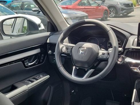 Used 2025 Honda CR-V EX-L image 3