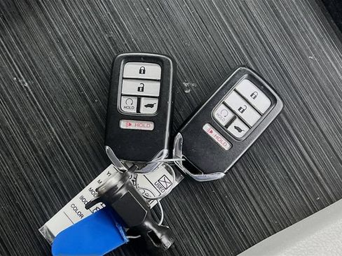 Used 2021 Honda Pilot EX image 33