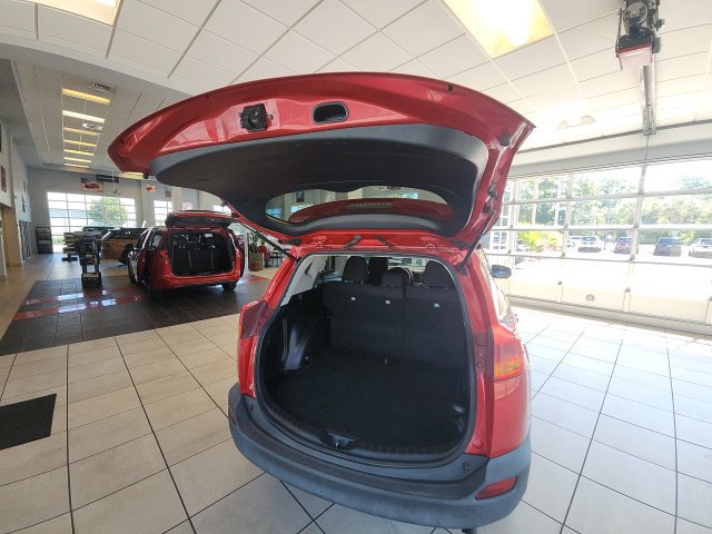 Used 2014 Toyota RAV4 XLE AWD/4WD image 23
