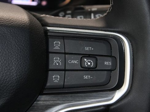 Used 2024 Jeep Wagoneer Series II w/ Flexible Seating Group AWD/4WD image 40