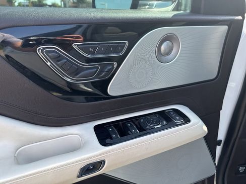 Used 2021 Lincoln Aviator Black Label w/ Dynamic Handling Package AWD/4WD image 12