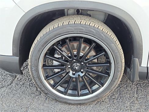 Used 2023 Honda Pilot EX-L image 13