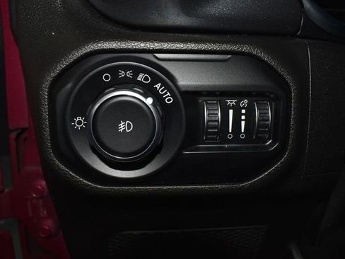 Used 2021 Jeep Wrangler Unlimited Sahara image 14
