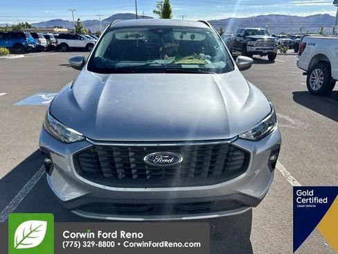Certified 2024 Ford Escape SE FWD image 2