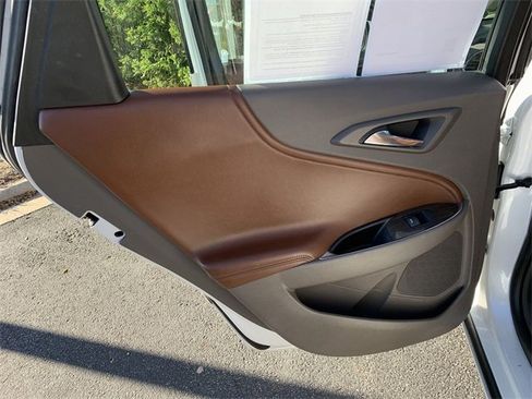 Used 2016 Chevrolet Malibu Premier w/ Driver Confidence Package image 15