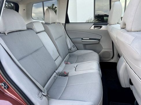 Used 2012 Subaru Forester 2.5X Premium AWD/4WD image 15