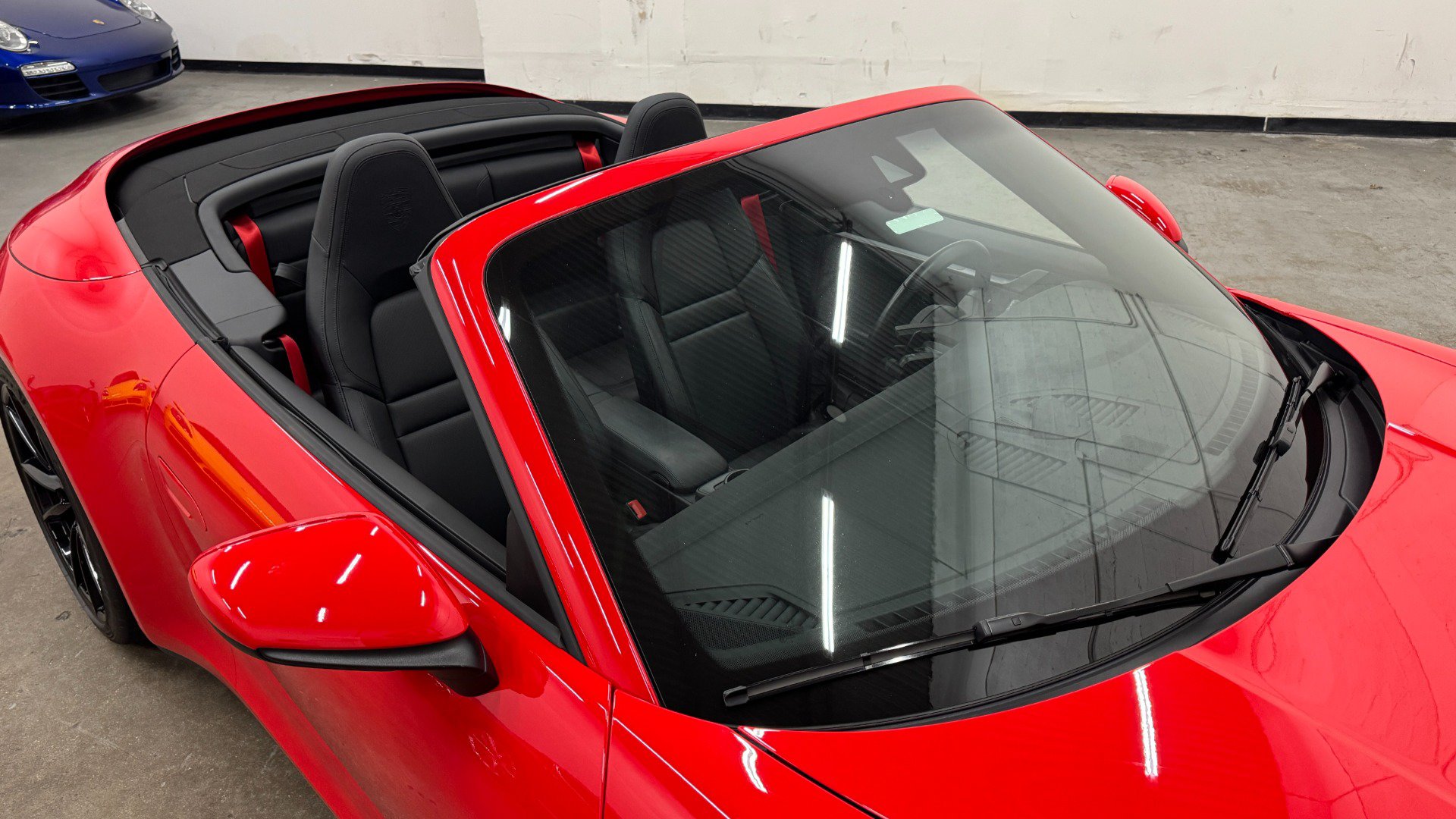 Used 2022 Porsche 911 Carrera RWD image 9