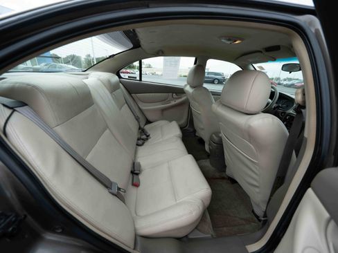Used 2001 Oldsmobile Alero GLS FWD image 23