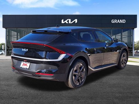 New 2025 Kia EV6 Light image 5