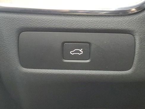 Used 2026 Volvo XC60 B5 Ultra w/ Protection Package Premier image 35