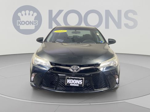 Used 2016 Toyota Camry SE FWD image 7
