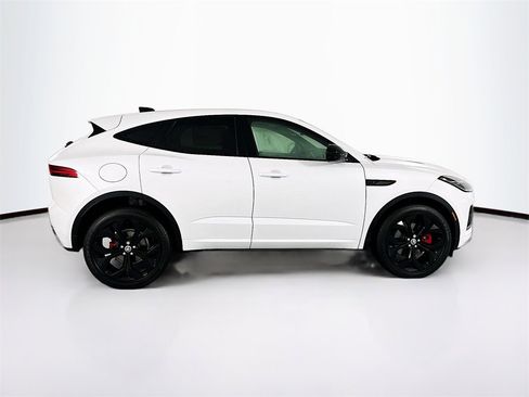 New 2024 Jaguar E-PACE R-Dynamic SE image 4