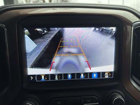 Used 2021 Chevrolet Silverado 1500 High Country w/ Technology Package image 30