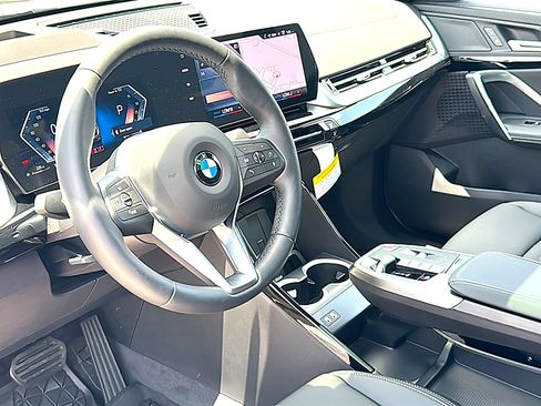New 2026 BMW X2 xDrive28i w/ Technology Package AWD/4WD image 9