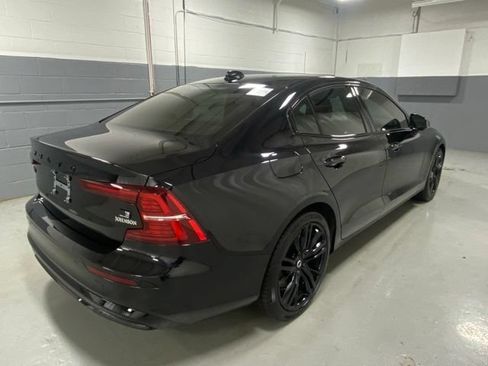 Used 2023 Volvo S60 T8 Ultimate AWD/4WD image 3