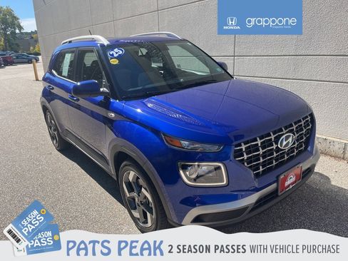 Used 2025 Hyundai Venue SEL image 1
