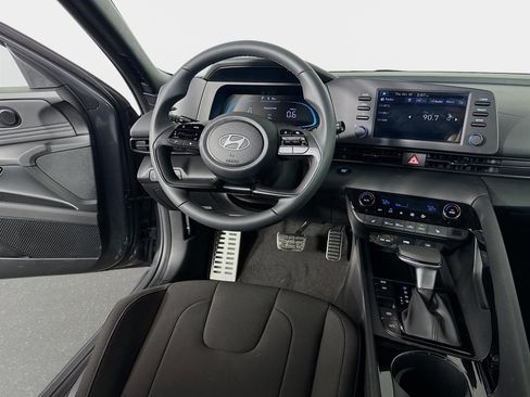 New 2026 Hyundai Elantra SEL Sport Premium image 23