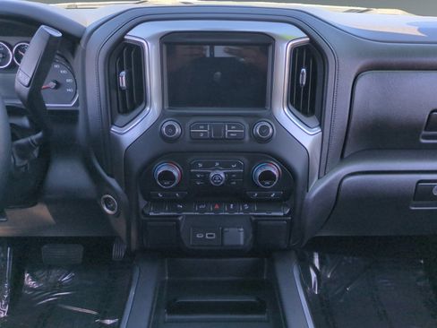 Used 2022 Chevrolet Silverado 1500 LT Trail Boss w/ Safety Package AWD/4WD image 11