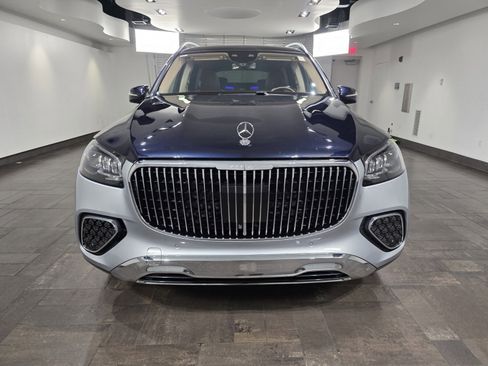 Used 2024 Mercedes-Benz Maybach GLS 600 4MATIC image 2