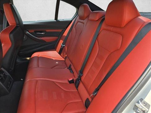 Used 2018 BMW M3 RWD image 19