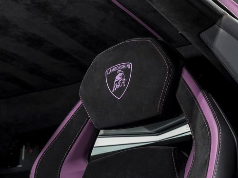 Used 2018 Lamborghini Aventador S image 20