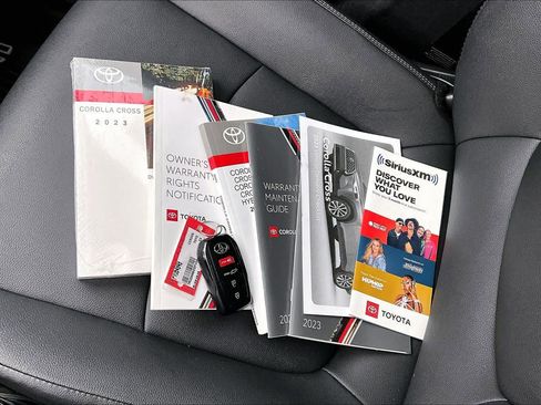 Certified 2023 Toyota Corolla Cross XLE w/ Convenience Package image 14