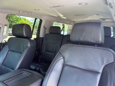 Used 2016 Chevrolet Suburban LS w/ Enhanced Driver Alert Package RWD image 14