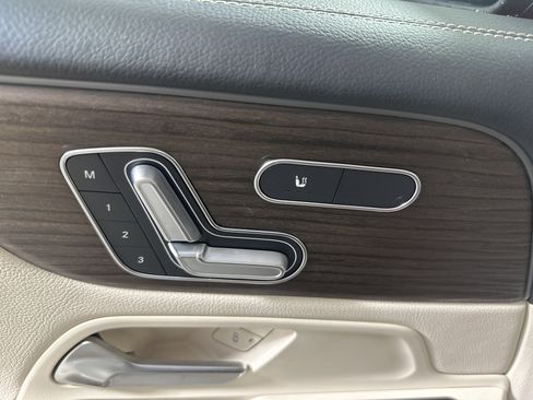 New 2026 Mercedes-Benz GLB 250 4MATIC image 10