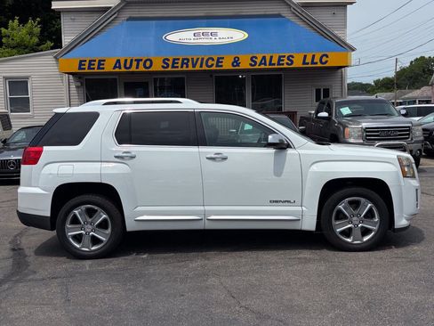 Used 2015 GMC Terrain Denali AWD/4WD image 1