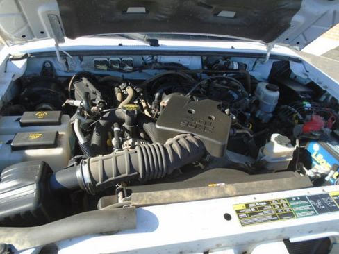 Used 2011 Ford Ranger XL image 15