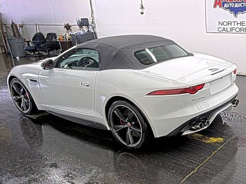 Used 2016 Jaguar F-TYPE R image 3
