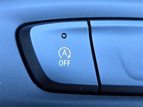 Certified 2025 Chevrolet Trax LS image 19