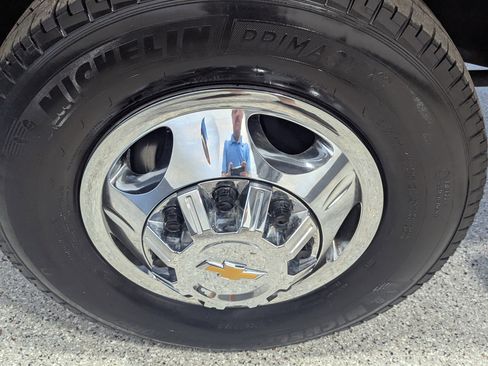 Used 2025 Chevrolet Silverado 3500 LTZ w/ LTZ Plus Package image 9