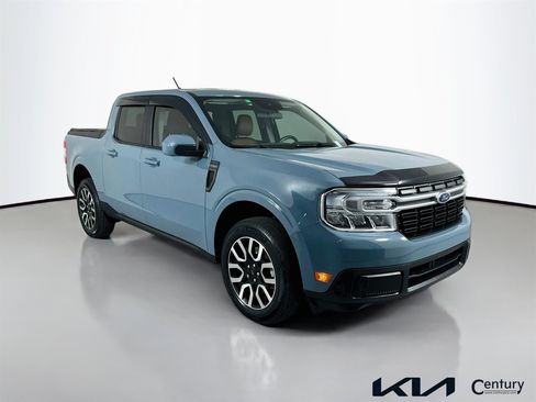 Used 2022 Ford Maverick Lariat FWD image 3