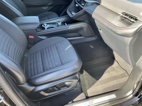 Used 2025 Ford Explorer ST-Line AWD/4WD image 14