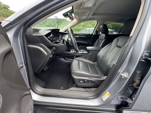 Used 2021 Buick Envision Essence w/ Technology Package I AWD/4WD image 13