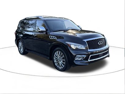 Used 2017 INFINITI QX80 4WD w/ Deluxe Technology Package