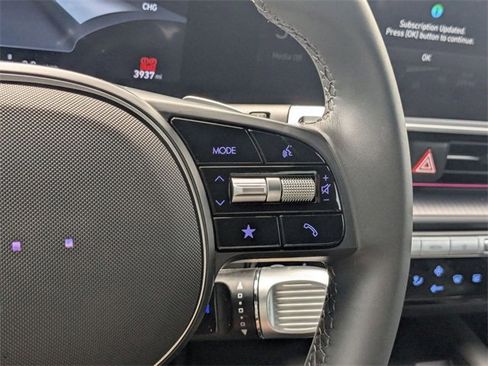 Used 2025 Hyundai Ioniq 6 SEL image 23