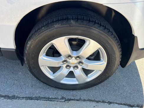 Used 2016 Chevrolet Traverse LT w/ Style and Technology Package AWD/4WD image 13