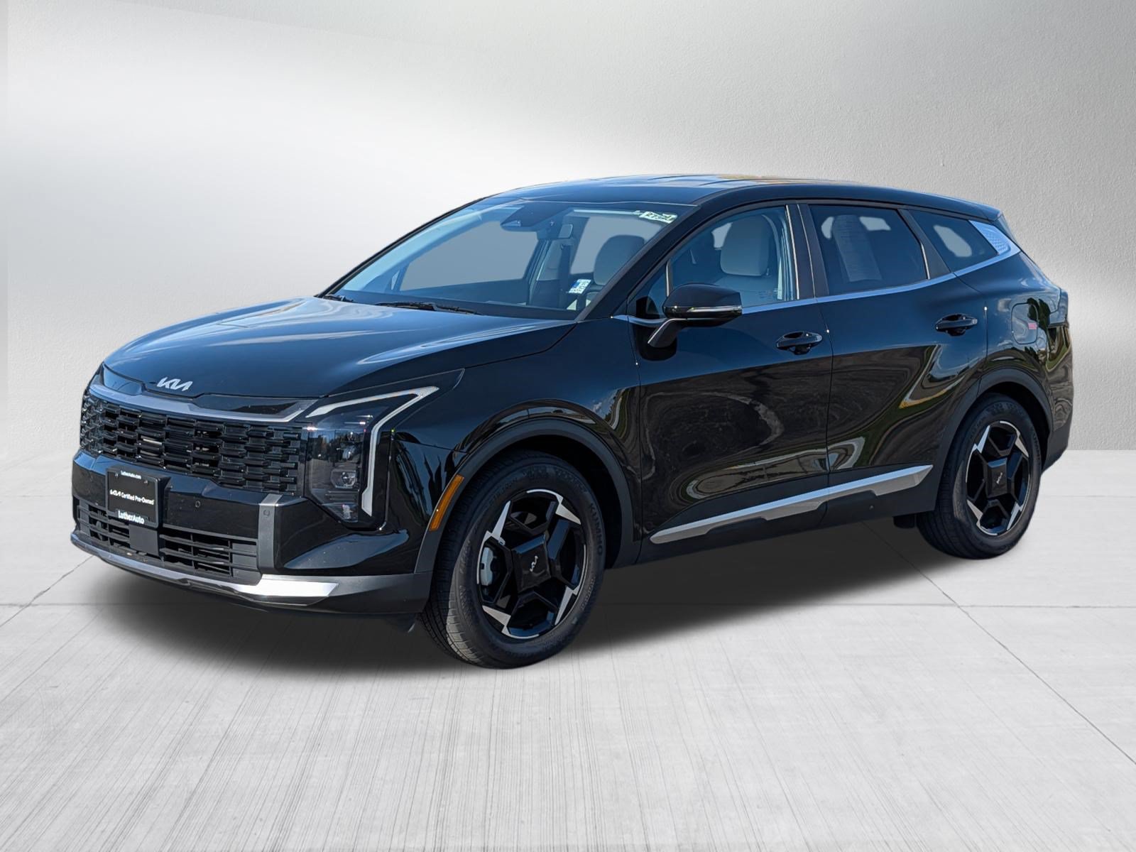 Certified 2026 Kia Sportage EX FWD image 3