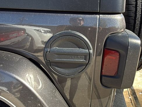 Used 2024 Jeep Wrangler Sport S w/ Convenience Group image 18