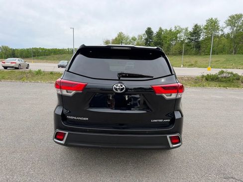 Used 2018 Toyota Highlander Limited AWD/4WD image 30