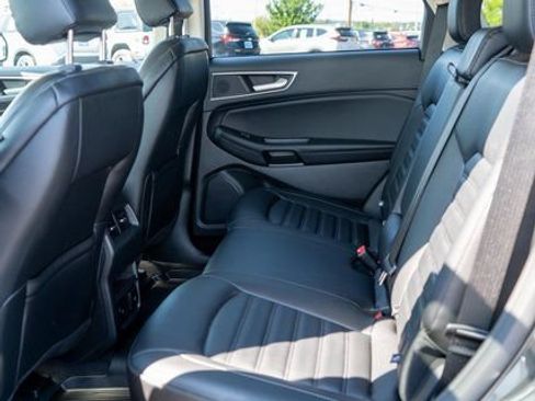 Used 2023 Ford Edge SEL w/ Convenience Package AWD/4WD image 11
