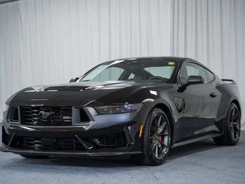 Used 2026 Ford Mustang Dark Horse RWD image 3