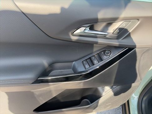 New 2026 Chevrolet Equinox LT image 17