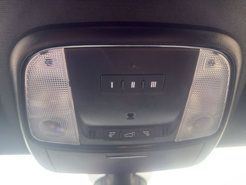 Used 2025 Dodge Durango GT w/ Blacktop Package AWD/4WD image 24