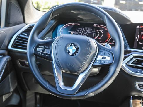 Used 2023 BMW X5 xDrive40i w/ Premium Package image 15