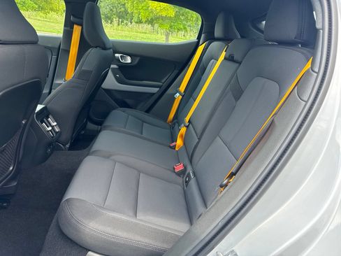 Used 2022 Polestar Polestar 2 w/ Performance Package AWD/4WD image 17