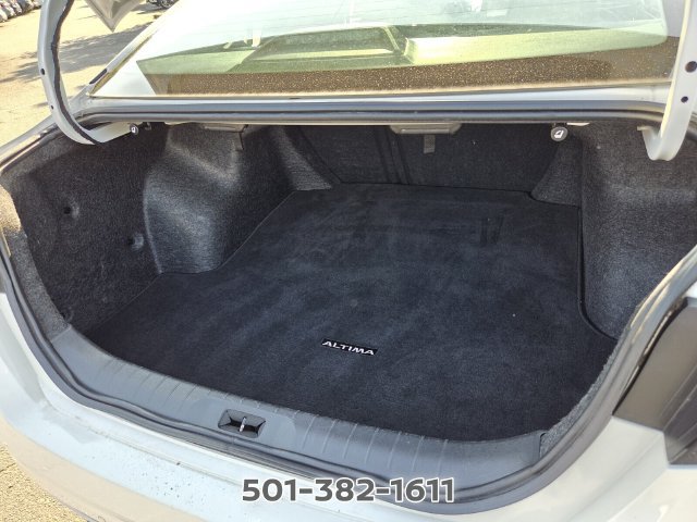 Used 2024 Nissan Altima 2.5 SV FWD image 14