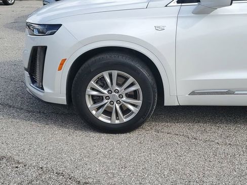 Used 2023 Cadillac XT6 Luxury image 9